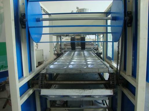 machine for the production of disposable tableware