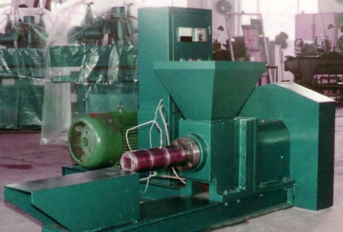 sawdust briquette machine