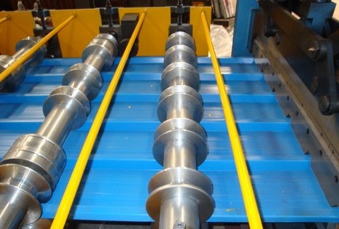 machine for the production of metal