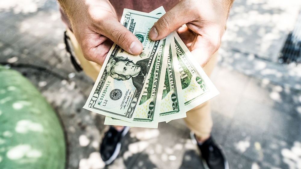 how to sell a domain name