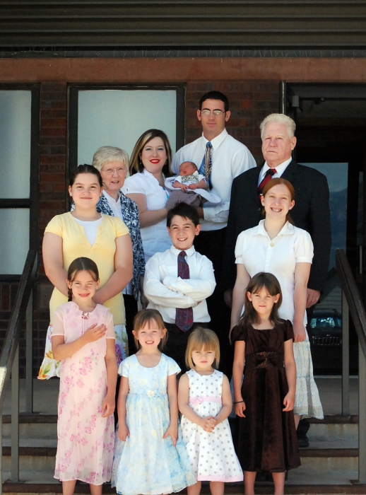 Allocation of land to large families