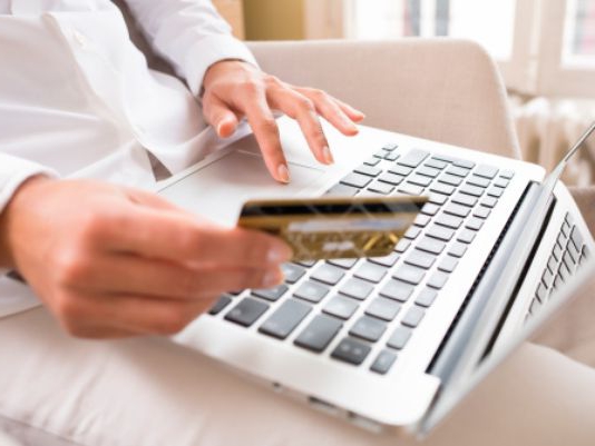 do banks check credit history