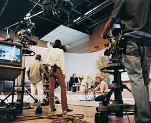 duties of art director