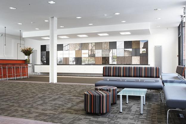 how to open a show room clothes from china