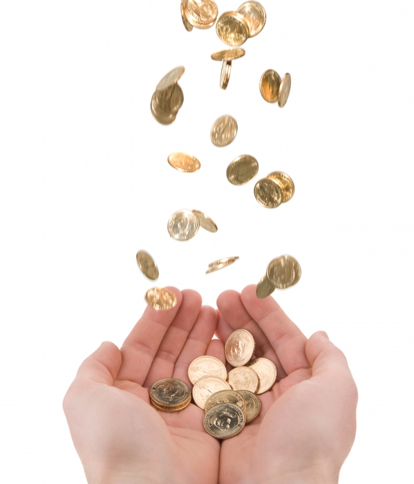 how to save money on vacation