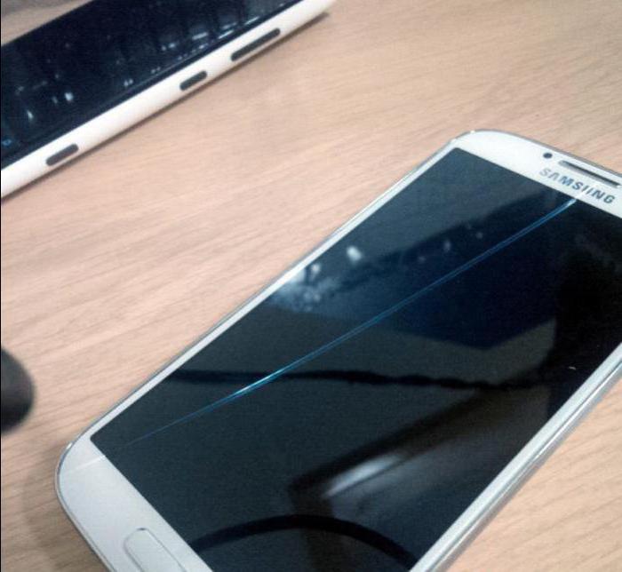 phone on credit broke on a guarantee