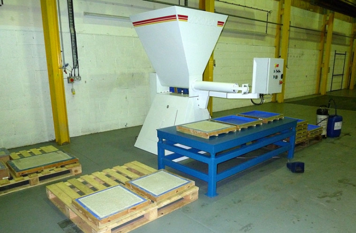 equipment for the production of concrete fences