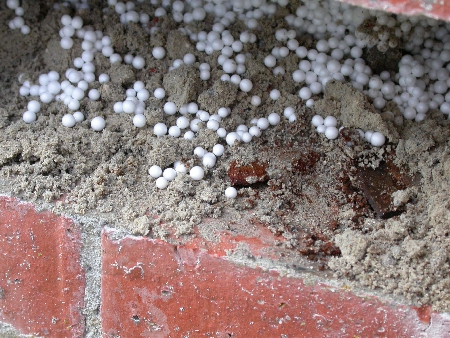 disadvantages of polystyrene concrete blocks