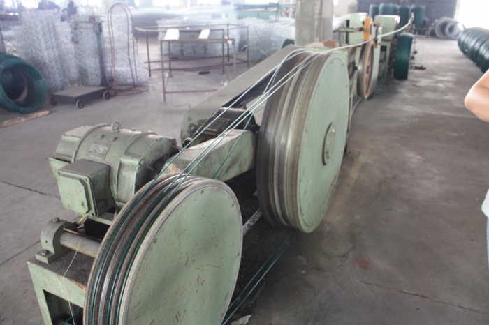 DIY do-it-yourself netting machine