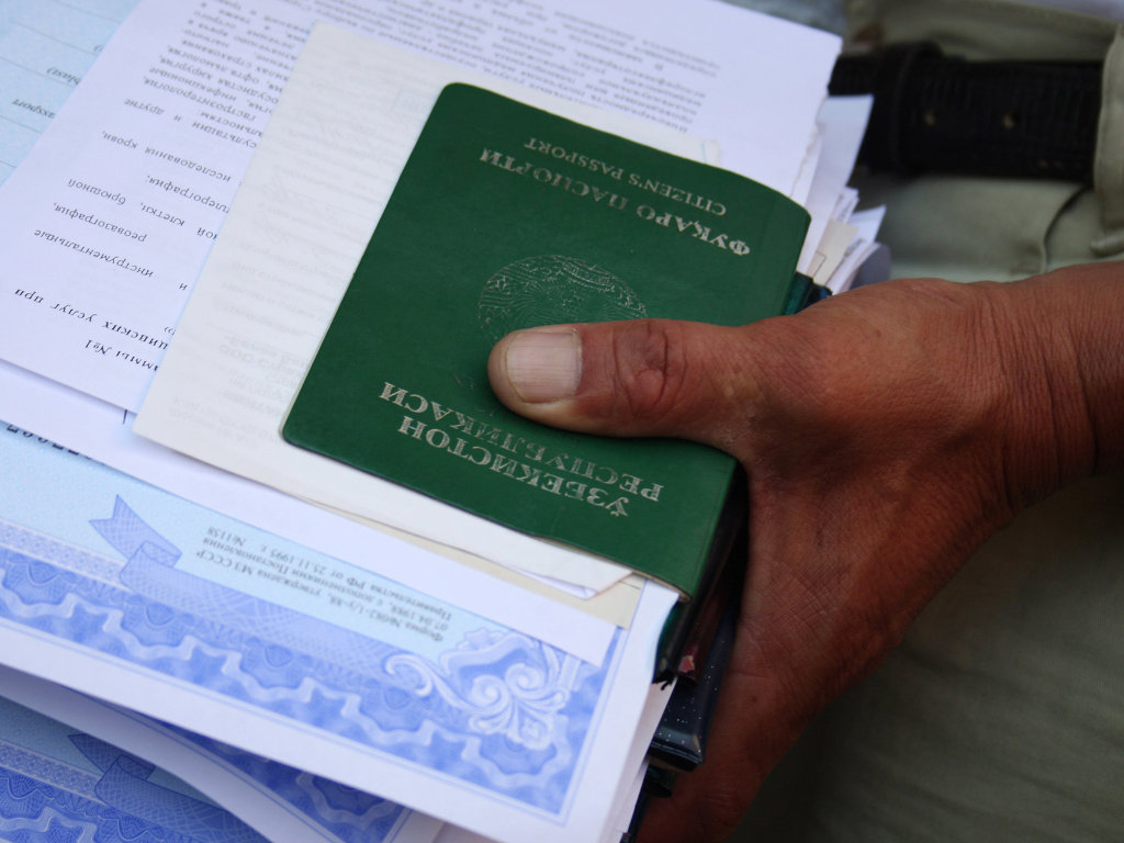 form of contract with a foreign citizen