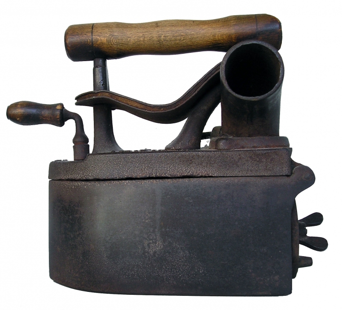 how to choose an iron with a steam generator correctly