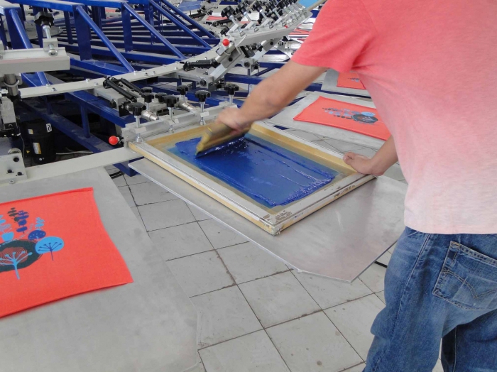 equipment for printing on mugs and T-shirts