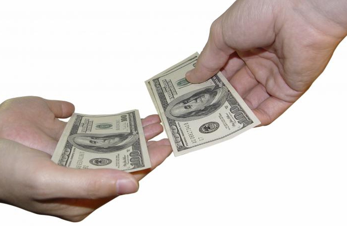 To what age in Russia do they pay child support?