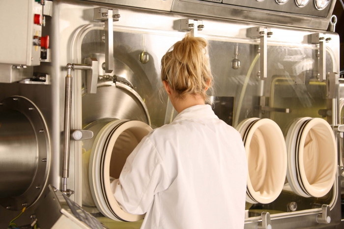 nitrile gloves manufacturing