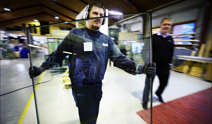 glass manufacturing materials