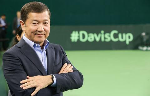 what does damask utemurats own