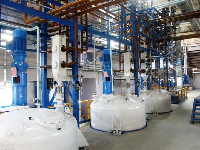 equipment for paint and varnish production