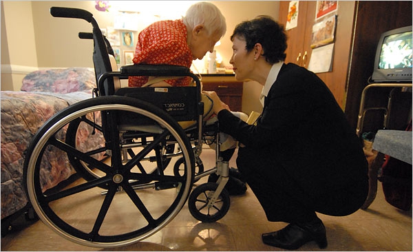 list of duties of a social worker