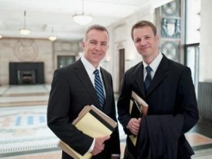 job description of a company lawyer