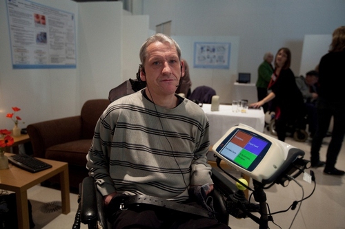 how to recognize an elderly person as incompetent