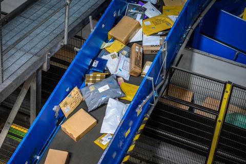 fz about courier communication