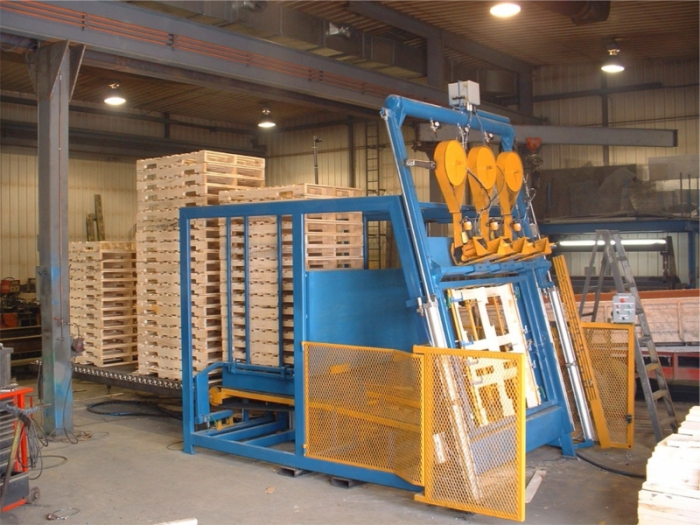 machine tools for the production of pallets