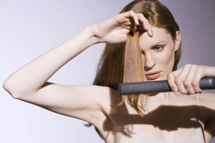 How to choose a hair straightener for curls