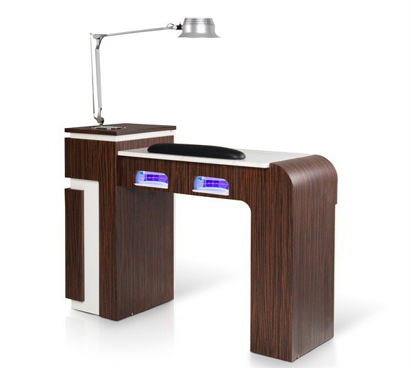 Organization of the workplace of a manicurist