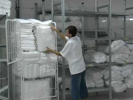 how to organize laundry