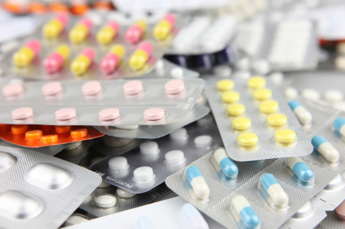 how to open a pharmacy without a pharmaceutical education