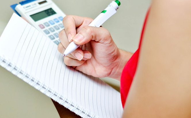 How to write a receipt for receiving money.