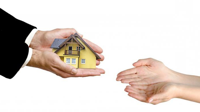 what is the difference between a deed of gift from a deed of gift