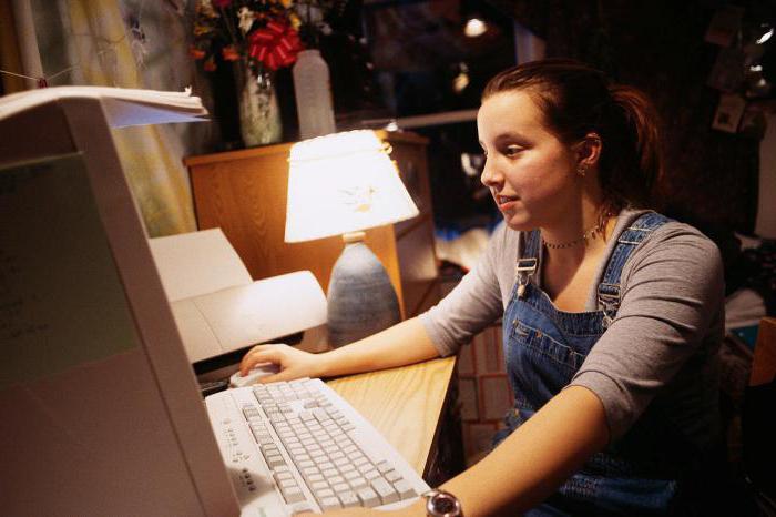 how to make money in 14 years on the Internet