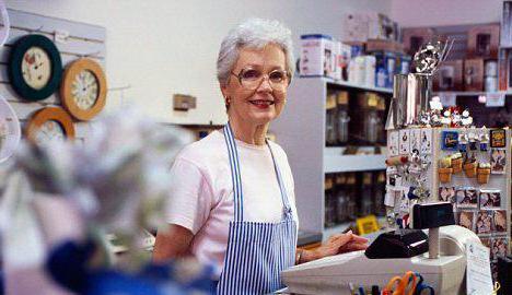 what to do retired single woman