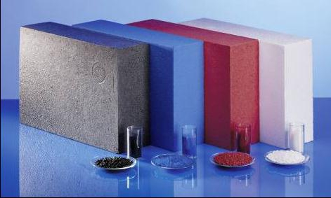 Extruder for the production of expanded polystyrene