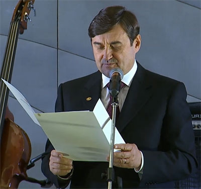 average salary of employees of the presidential administration of Russia