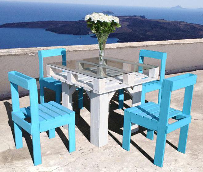 garden furniture from pallets