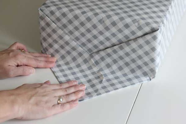 how to pack a box in paper
