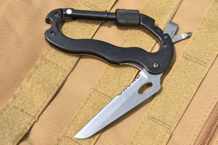 Self defense knives photo