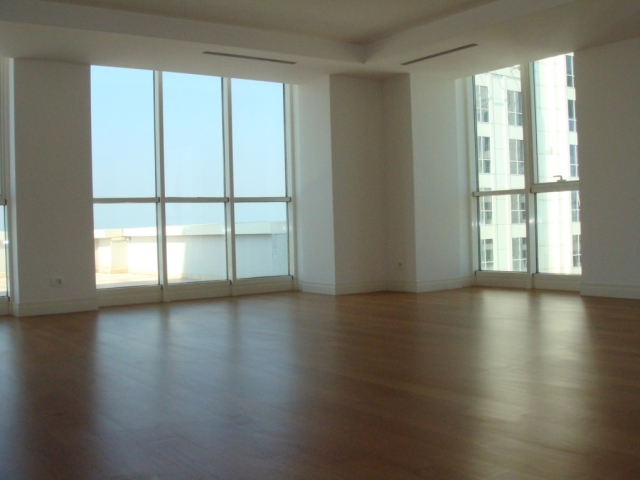  how is the transfer of money when buying an apartment in a new building