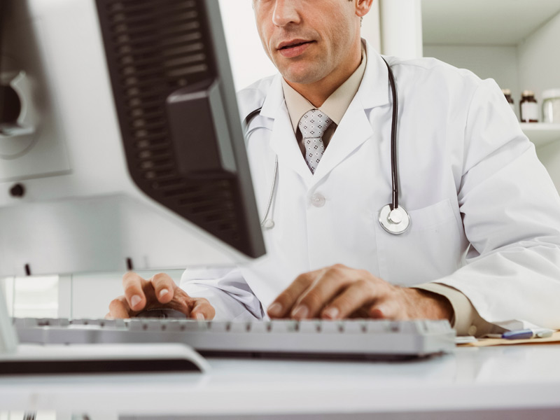 State duty for renewal of a license for medical activity