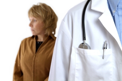 write a complaint to the doctor of the clinic