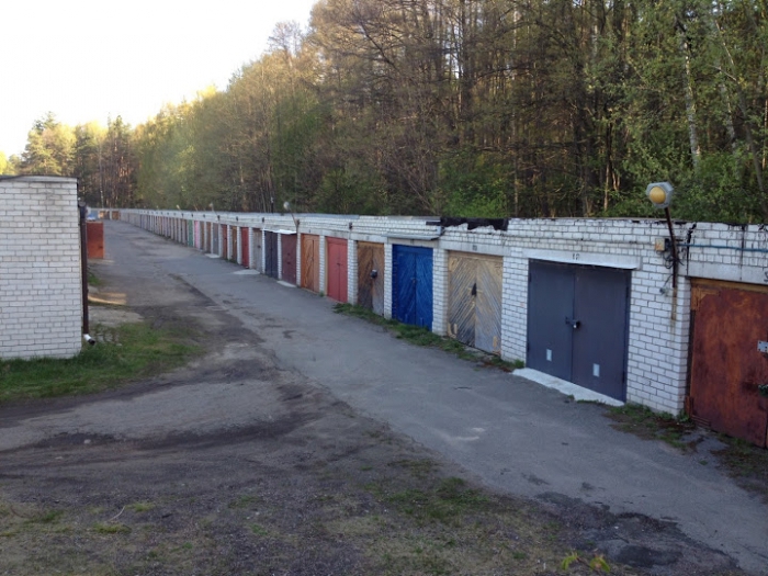 how to privatize a garage