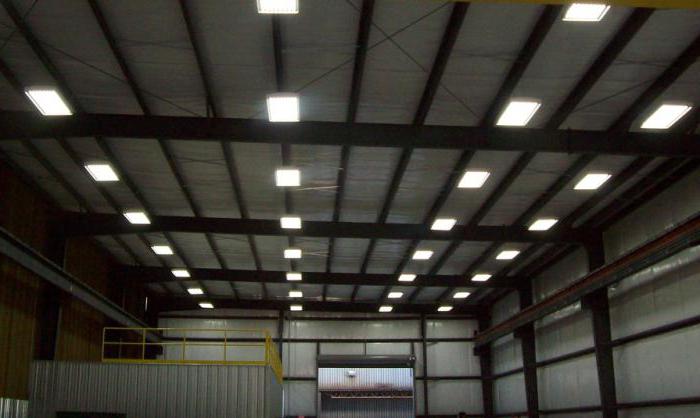 luminaires with fluorescent lamps