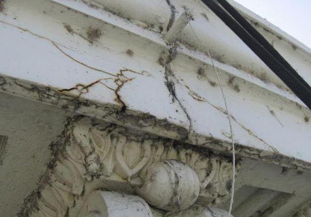 Overhaul of the facade of an apartment building that includes