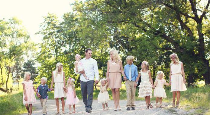 title mother heroine how many children