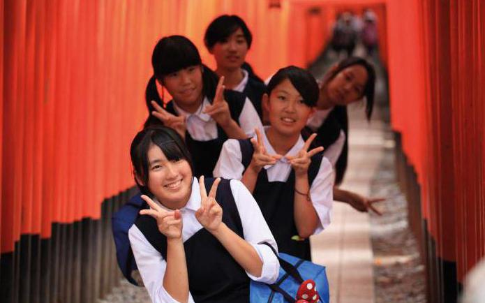 how to move to japan