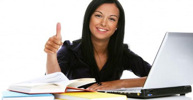 Archivist in court duties