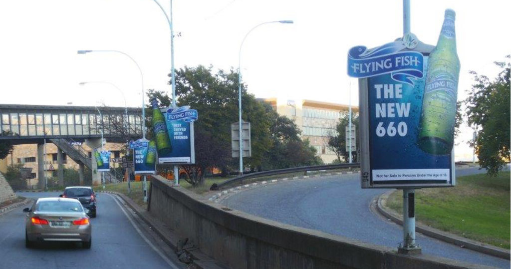 Advantages of Pole Advertising