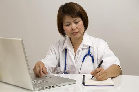 Functional responsibilities of a senior nurse